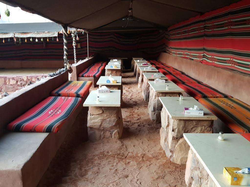 Rum Stars Camp Wadi Rum Ngoại thất bức ảnh
